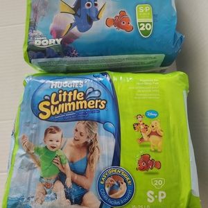 2pack of huggies Little Swimmers size SP